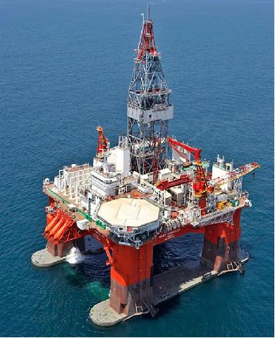 Marine drilling platform